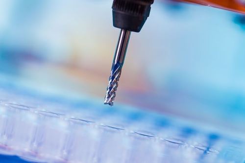 नवीनतम कंपनी समाचार के बारे में सीएनसी मशीनिंग प्लास्टिक: आवश्यक तकनीकें जो आपको जाननी चाहिए